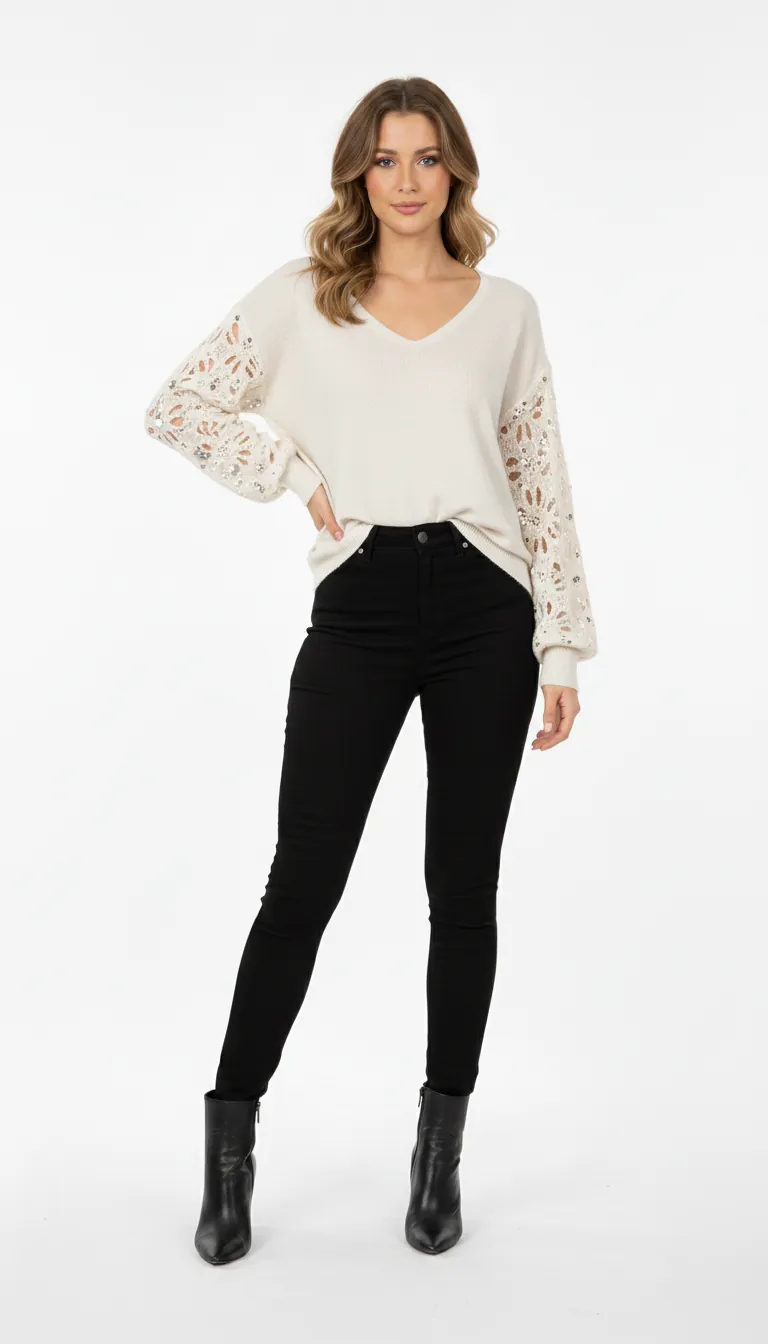 Pull femme col V à manches ajourées et détails pailletés – Image 5