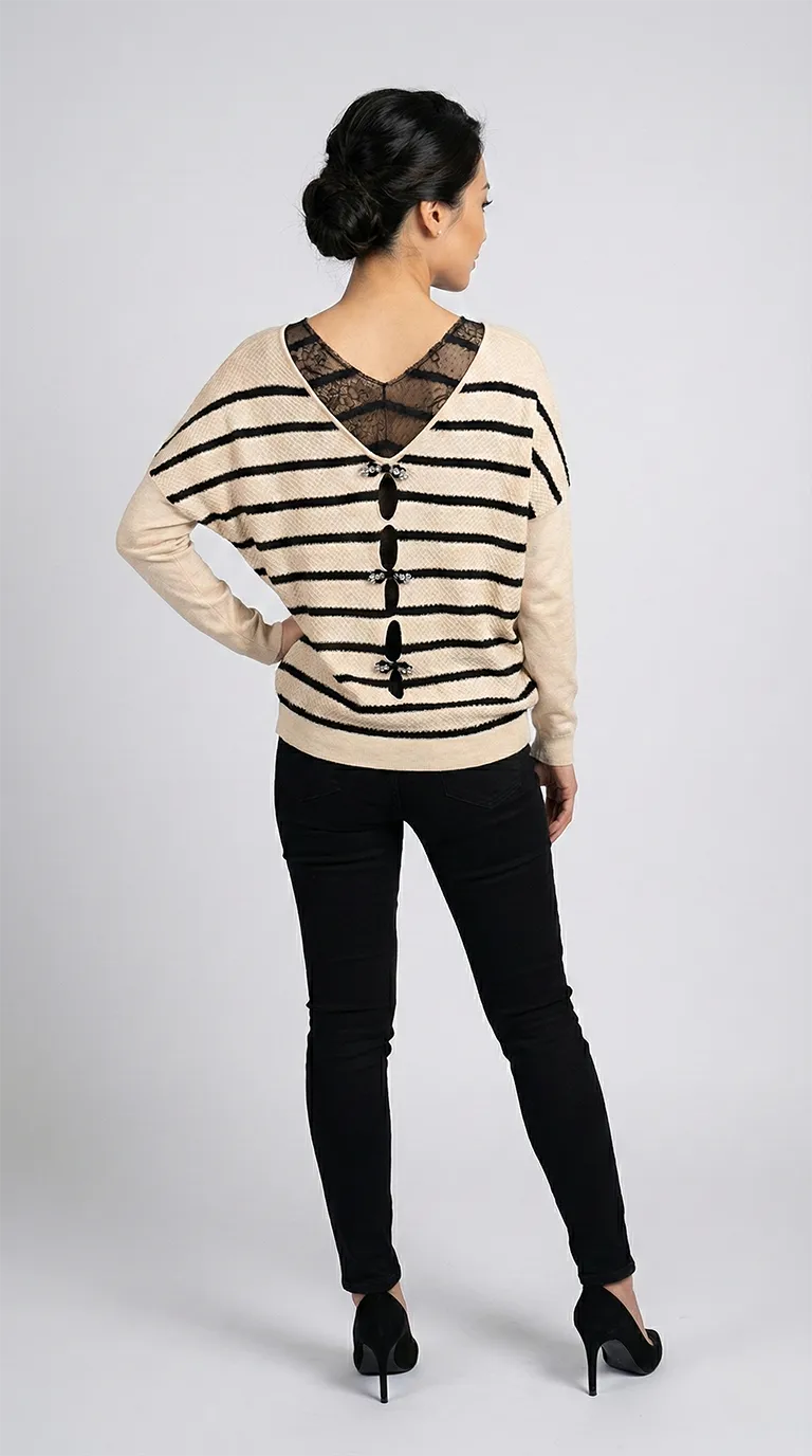 Pull femme chauve-souris rayé beige et noir – Image 2