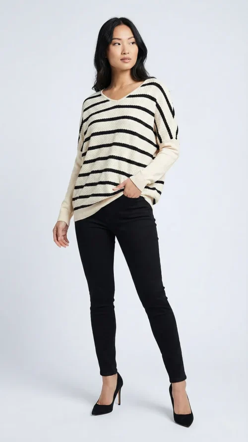 Pull femme chauve-souris rayé beige et noir